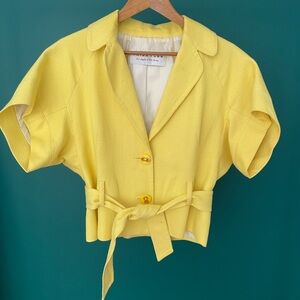 Trina Turk Beautiful textured short sleeve Yellow Blazer with Belt